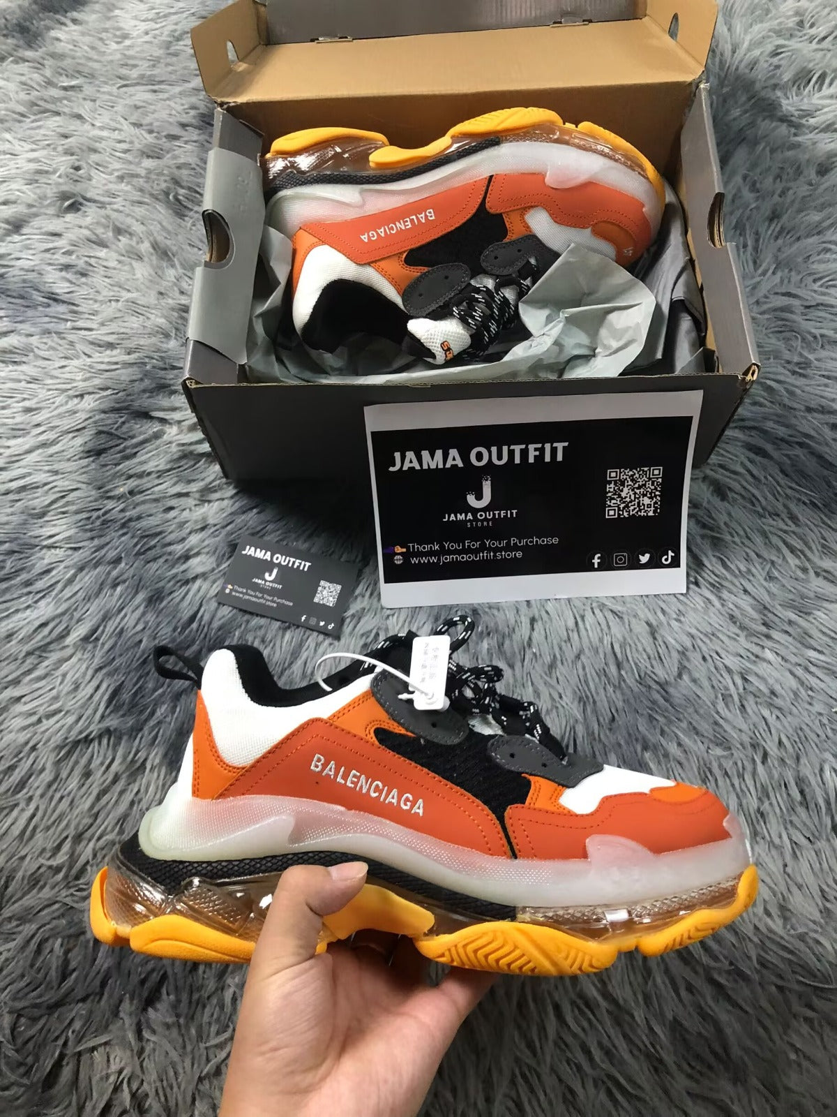 BALENCIAGA Triple S 3.0 Low Top Sneakers