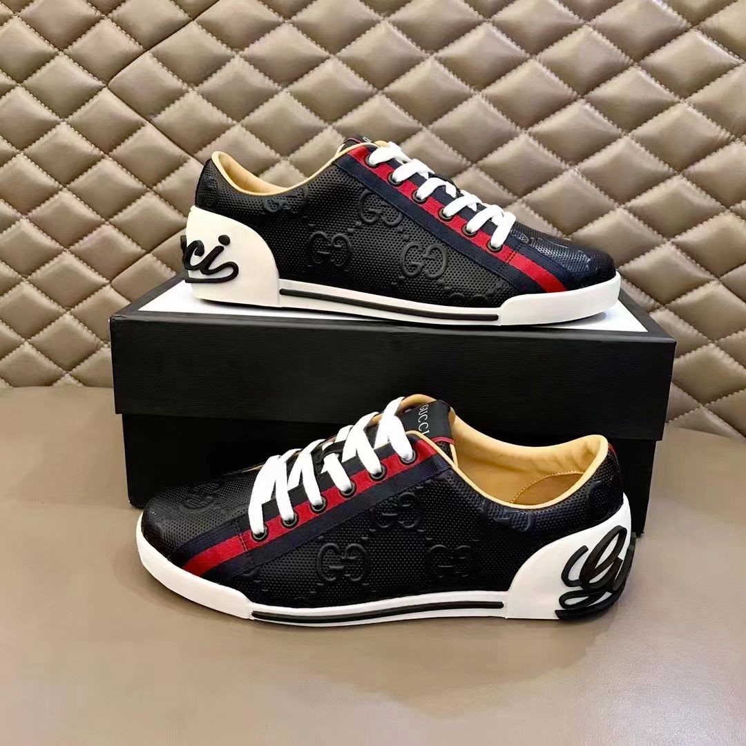 GUCCI SNEAKERS