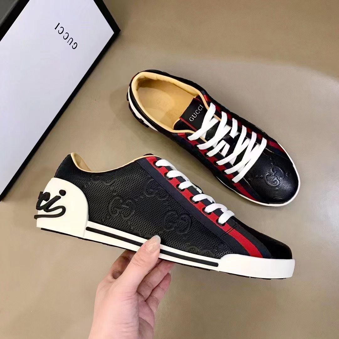 GUCCI SNEAKERS