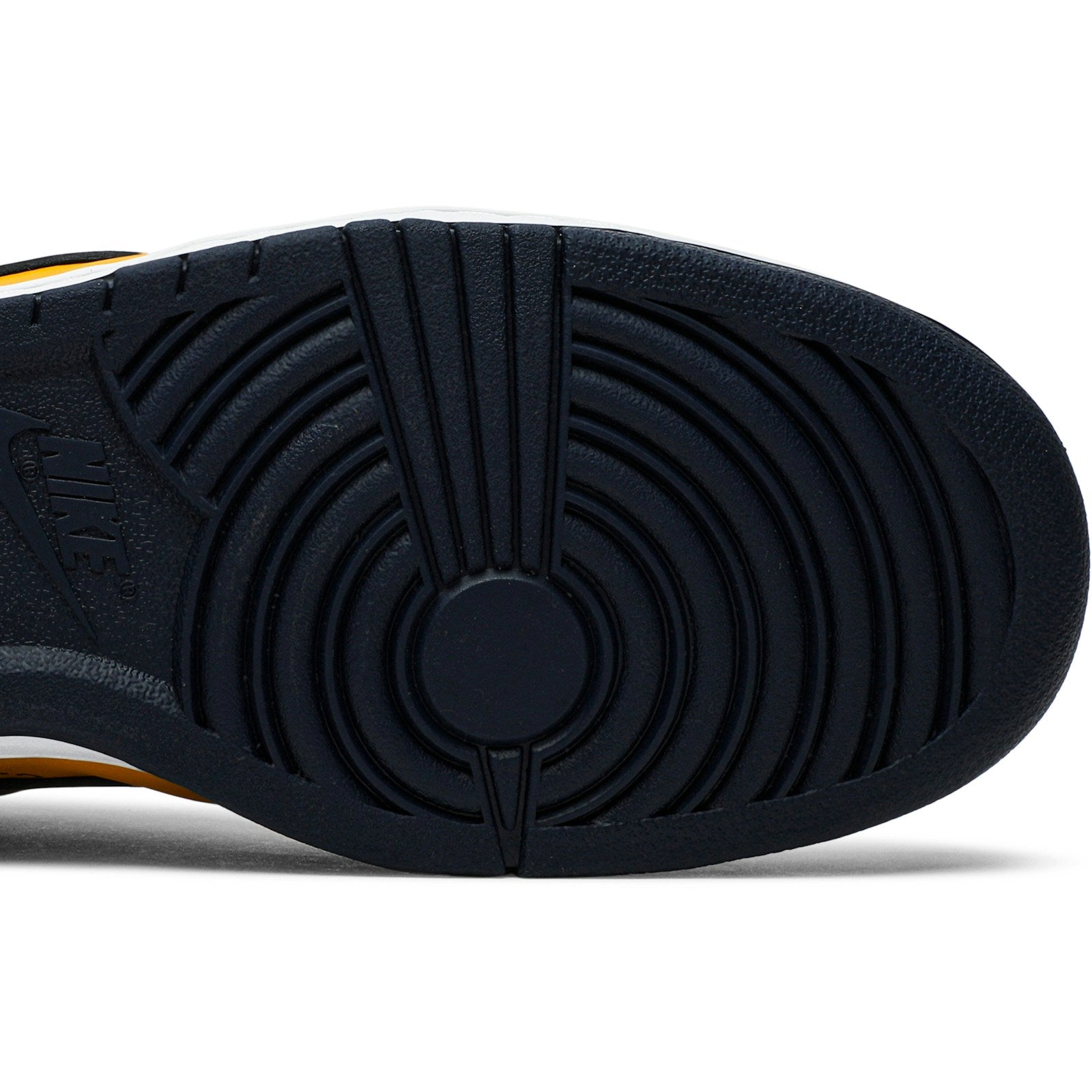 OFF-WHITE X NIKE DUNK LOW ‘UNIVERSITY GOLD’